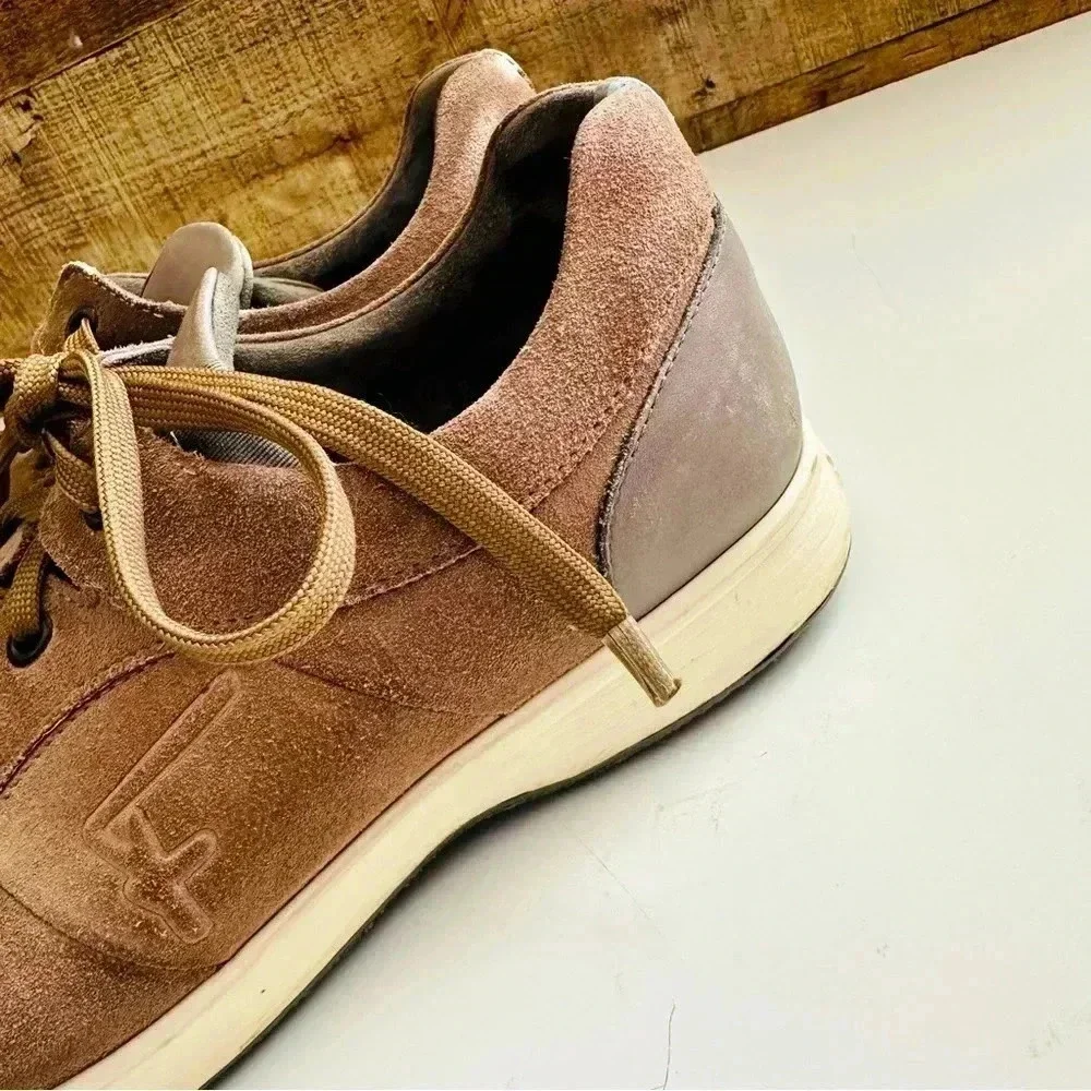 Vintage Salvatore Ferramgamo World Sneakers
